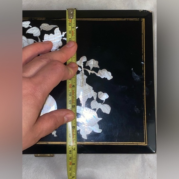 Black Lacquered Jewelry Box with Inlay Design. Vintage (1960-70’s) - Picture 6 of 6